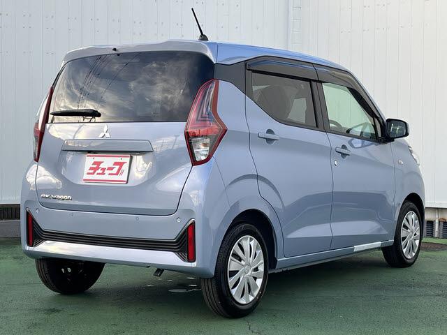 ｅＫワゴン Ｍ　届出済み未使用車　フロアマット　エクシードバイザー　バックカメラ　ステアリングスイッチ（5枚目）