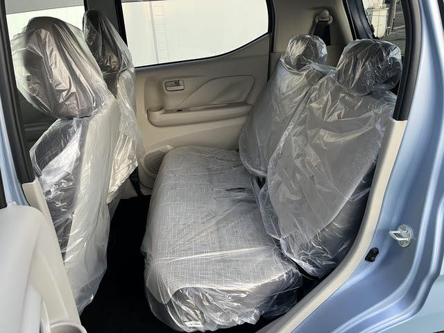 ｅＫワゴン Ｍ　届出済み未使用車　フロアマット　エクシードバイザー　バックカメラ　ステアリングスイッチ（13枚目）