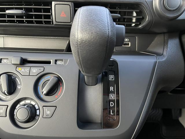 ｅＫワゴン Ｍ　届出済み未使用車　フロアマット　エクシードバイザー　バックカメラ　ステアリングスイッチ（16枚目）