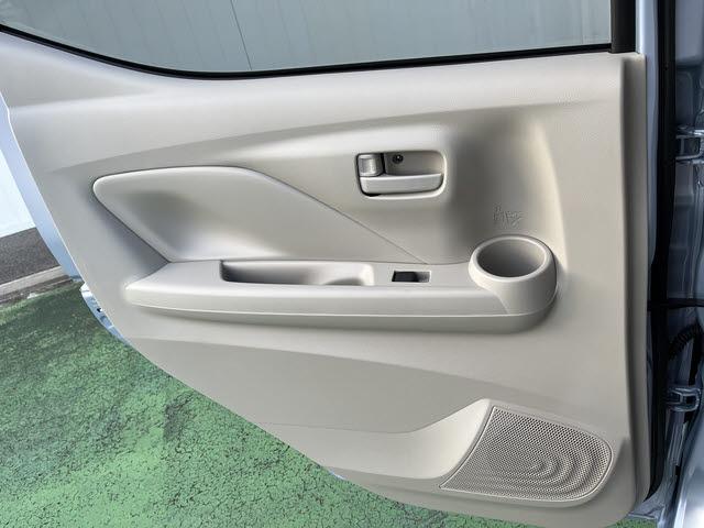 ｅＫワゴン Ｍ　届出済み未使用車　フロアマット　エクシードバイザー　バックカメラ　ステアリングスイッチ（25枚目）