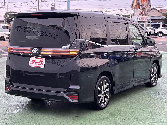 ヴォクシー S-Z トヨタセーフティセンス 両側パワースライドドア クルーズコントロール LEDライト メーカーナビ フルセグTV パノラマビューモニター フリップダウンモニター プッシュスタート キーフリー ETC20(5枚目)