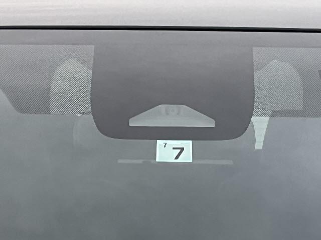 ヴォクシー S-Z トヨタセーフティセンス 両側パワースライドドア クルーズコントロール LEDライト メーカーナビ フルセグTV パノラマビューモニター フリップダウンモニター プッシュスタート キーフリー ETC20(21枚目)