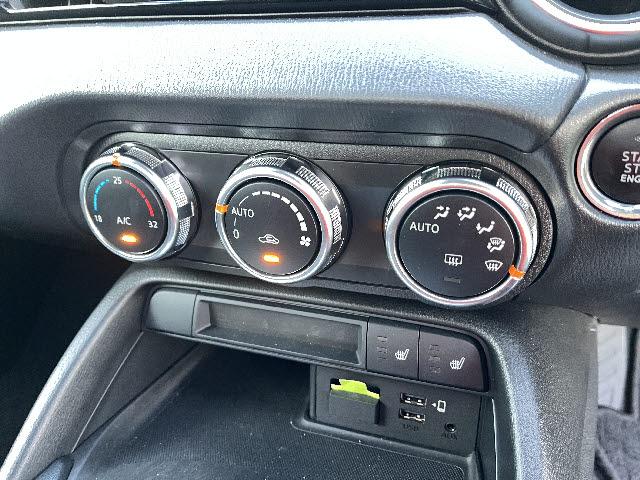 ロードスター Sスペシャルパッケージ 6速MT スマートシティーブレーキ BSM パーキングセンサー SDナビ フルセグTV バックカメラ LEDヘッドライト ETC 左右シートヒーター キーフリー プッシュスタート(17枚目)