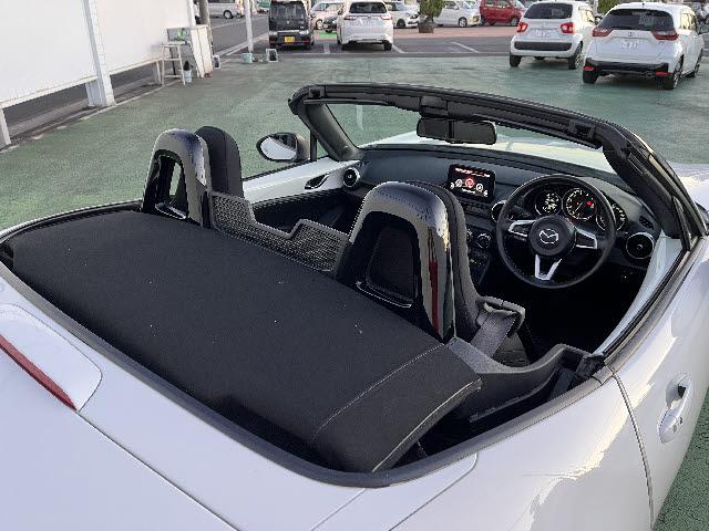 ロードスター Sスペシャルパッケージ 6速MT スマートシティーブレーキ BSM パーキングセンサー SDナビ フルセグTV バックカメラ LEDヘッドライト ETC 左右シートヒーター キーフリー プッシュスタート(20枚目)