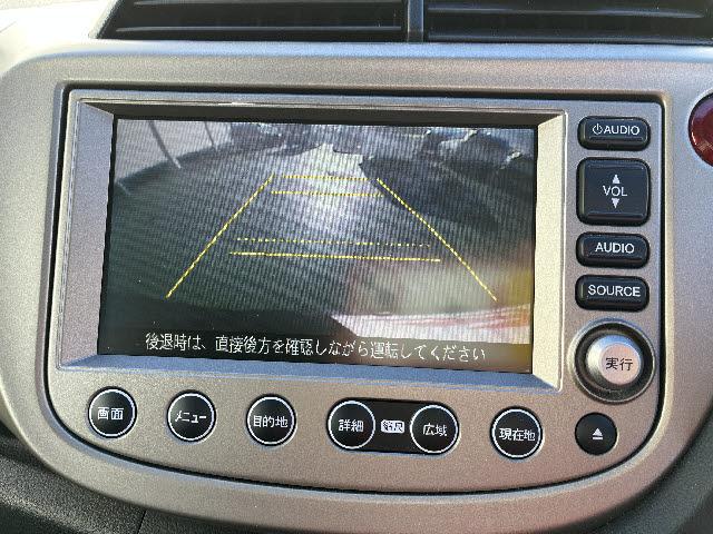 フィットハイブリッド ナビプレミアムセレクション　ＨＤＤインターナビ　ワンセグＴＶ　バックカメラ　ステアリングスイッチ　パドルシフト　ステアリングスイッチ　パドルシフト　ビルトインＥＴＣ　クルーズコントロール　ＨＩＤライト　スマートキー　前後ドラレコ（10枚目）