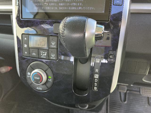 タント カスタムRS トップエディションSAIII メーカーSDナビ フルセグTV バックカメラ ETC LEDヘッドライト 両側パワースライドドア ハーフレザーシート オートハイビーム シートヒーター キーフリー プッシュスタート(16枚目)