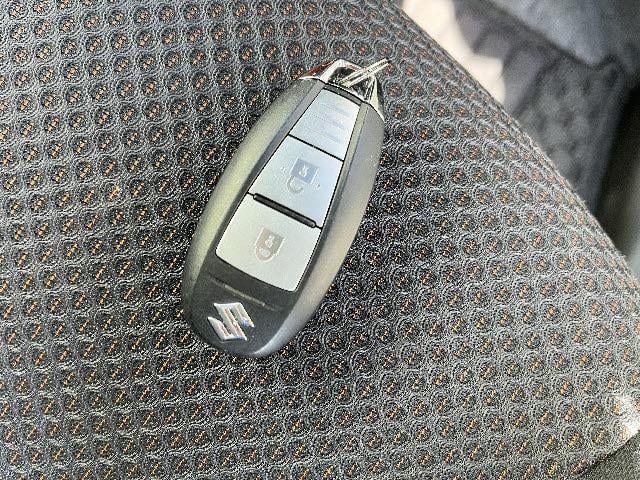 イグニス ハイブリッドＭＸ　全方位モニター付メモリーナビ　フルセグＴＶ　ステアリングスイッチ　セーフティーパッケージ　キーフリー　プッシュスタート　ＥＴＣ　ドライブレコーダー　アイドリングストップ　シートヒーター（26枚目）