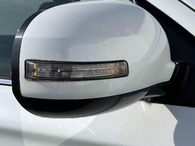 アウトランダー ２４Ｇセーフティパッケージ　Ｅアシスト　ＳＤナビフルセグ　プッシュスタ－ト　キーフリ－　追従型クルコン　車線逸脱　プッシュスタ－ト　キーフリ－　ＨＩＤライト　ＥＴＣ　７人乗り（25枚目）