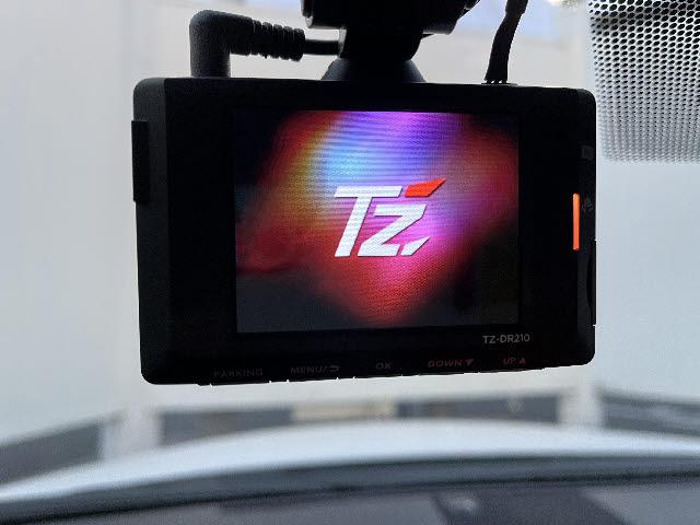 ＩＳ ＩＳ２５０　Ｆスポーツ　ＨＤＤナビ　フルセグＴＶ　バックカメラ　ステアリングスイッチ　クルーズコントロール　パドルシフト　ビルトインＥＴＣ　サンルーフ　シートヒーター　ＨＩＤライト　パワーシート　ハーフレザーシート（12枚目）