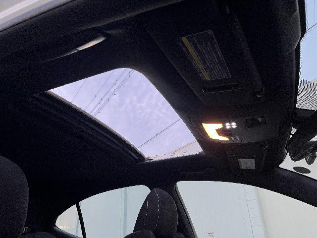 ＩＳ ＩＳ２５０　Ｆスポーツ　ＨＤＤナビ　フルセグＴＶ　バックカメラ　ステアリングスイッチ　クルーズコントロール　パドルシフト　ビルトインＥＴＣ　サンルーフ　シートヒーター　ＨＩＤライト　パワーシート　ハーフレザーシート（20枚目）