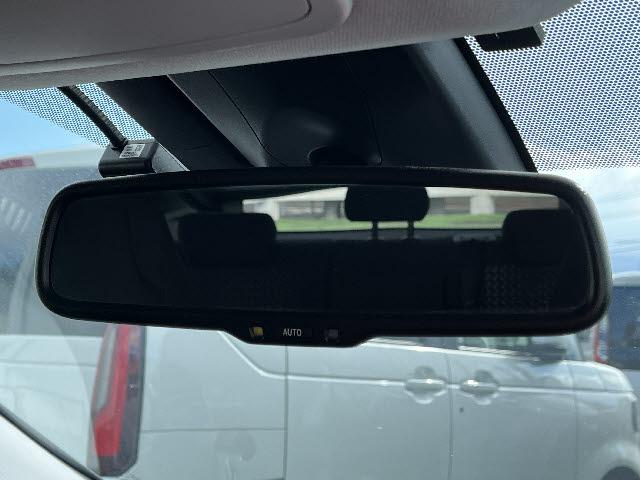 プリウス Ｓセーフティプラス　ＳＤナビ　フルセグＴＶ　バックカメラ　ステアリングスイッチ　クルーズコントロール　プリクラッシュセーフティー　ＬＥＤヘッドライト　ＬＥＤフォグランプ　ビルトインＥＴＣ２．０　キーフリー（24枚目）