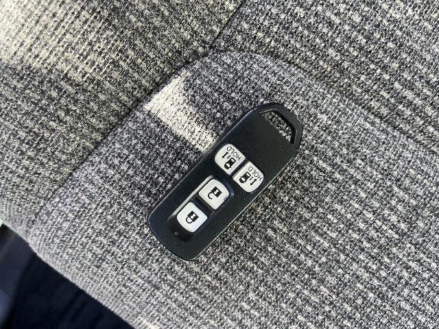 N-BOX G・EXホンダセンシング SDナビ フルセグTV バックカメラ ステアリングスイッチ ビルトインETC 両側パワースライドドア LEDヘッドライト アクティブクルーズコントロール キーフリー プッシュスタート(26枚目)