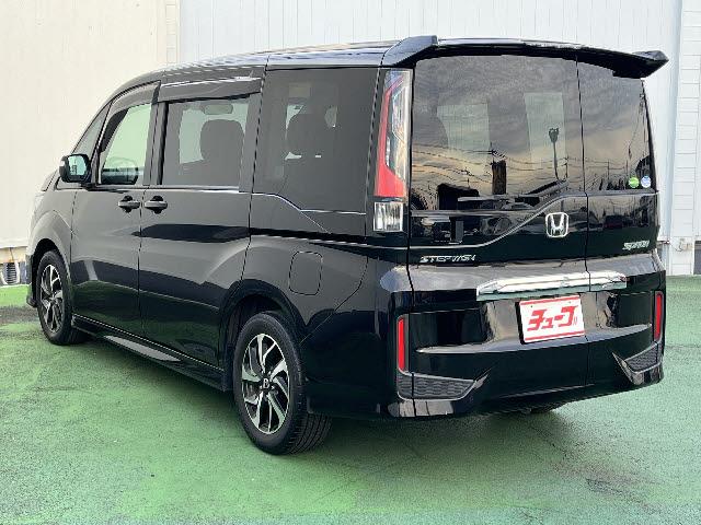 ステップワゴンスパーダ スパーダ ホンダセンシング 9インチメモリーナビ フルセグTV バックカメラ ステアリングスイッチ クルーズコントロール フリップダウンモニター 両側パワースライドドア ビルトインETC2.0 パドルシフト ワンオーナー(6枚目)