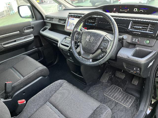 ステップワゴンスパーダ スパーダ ホンダセンシング 9インチメモリーナビ フルセグTV バックカメラ ステアリングスイッチ クルーズコントロール フリップダウンモニター 両側パワースライドドア ビルトインETC2.0 パドルシフト ワンオーナー(7枚目)