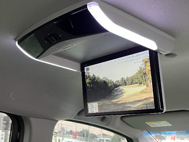 ステップワゴンスパーダ スパーダ ホンダセンシング 9インチメモリーナビ フルセグTV バックカメラ ステアリングスイッチ クルーズコントロール フリップダウンモニター 両側パワースライドドア ビルトインETC2.0 パドルシフト ワンオーナー(11枚目)