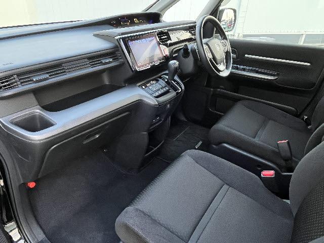 ステップワゴンスパーダ スパーダ ホンダセンシング 9インチメモリーナビ フルセグTV バックカメラ ステアリングスイッチ クルーズコントロール フリップダウンモニター 両側パワースライドドア ビルトインETC2.0 パドルシフト ワンオーナー(14枚目)