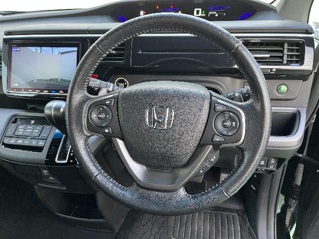 ステップワゴンスパーダ スパーダ ホンダセンシング 9インチメモリーナビ フルセグTV バックカメラ ステアリングスイッチ クルーズコントロール フリップダウンモニター 両側パワースライドドア ビルトインETC2.0 パドルシフト ワンオーナー(15枚目)
