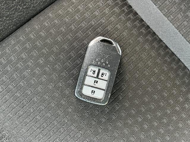 ステップワゴンスパーダ スパーダ ホンダセンシング 9インチメモリーナビ フルセグTV バックカメラ ステアリングスイッチ クルーズコントロール フリップダウンモニター 両側パワースライドドア ビルトインETC2.0 パドルシフト ワンオーナー(26枚目)