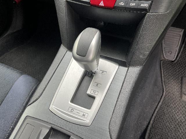 レガシィツーリングワゴン ２．５ｉアイサイト　メモリーナビ　フルセグＴＶ　前後ドライブレコーダー　レーダークルーズコントロール　パドルシフト　ＨＩＤライト　パワーシート　バックカメラ　電動パーキング（16枚目）