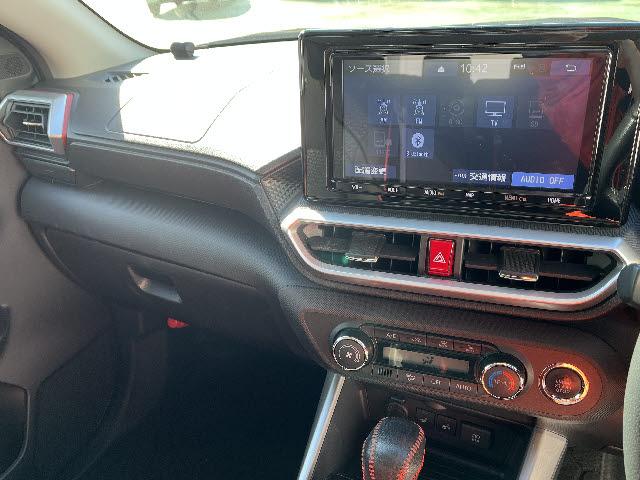 ライズ Ｚ　ＳＤナビ　フルセグＴＶ　バックカメラ　アクティブクルーズコントロール　ＬＥＤヘッドライト　ＬＥＤフォグランプ　ＥＴＣ２．０　パーキングセンサー　アイドリングストップ　スマートアシスト　プッシュスタート（9枚目）