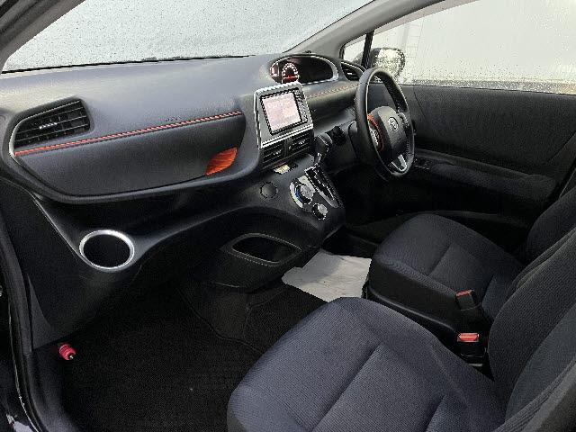 シエンタ Ｇ　Ｇ　トヨタセーフティセンス　純正ＳＤナビ　両側パワースライドドア　ワンセグ　ＢＬＵＥＴＯＯＴＨ　バックカメラ　ステアリングリモコン　左右シートヒーター　サイド＆カーテンエアバック　プライバシータラス（14枚目）