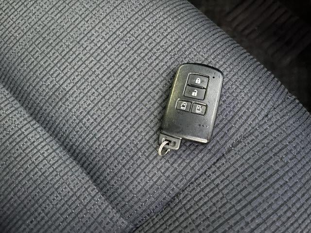 シエンタ Ｇ　Ｇ　トヨタセーフティセンス　純正ＳＤナビ　両側パワースライドドア　ワンセグ　ＢＬＵＥＴＯＯＴＨ　バックカメラ　ステアリングリモコン　左右シートヒーター　サイド＆カーテンエアバック　プライバシータラス（26枚目）