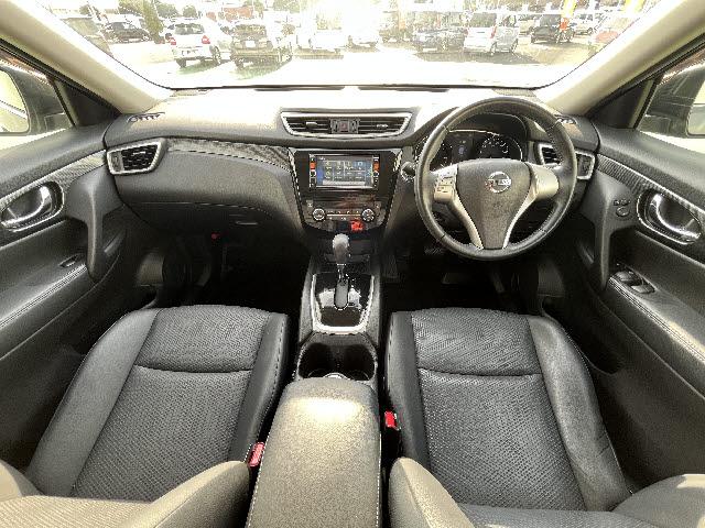 エクストレイル 20X 4WD SDナビ フルセグTV バックカメラ フリップダウンモニター インテリキー プッシュスタート 左右シートヒーター レザーシート(3枚目)