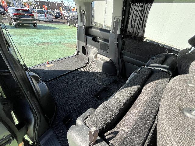 ステップワゴンスパーダ Ｚ　コンフォートビューパッケージ　ＨＤＤナビ　フルセグＴＶ　フリップダウンモニター　ＥＴＣ　両側パワースライドドア　パドルシフト　ＨＩＤライト　キーフリー（24枚目）