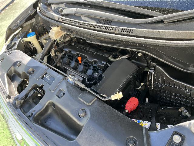 ステップワゴンスパーダ Ｚ　コンフォートビューパッケージ　ＨＤＤナビ　フルセグＴＶ　フリップダウンモニター　ＥＴＣ　両側パワースライドドア　パドルシフト　ＨＩＤライト　キーフリー（28枚目）