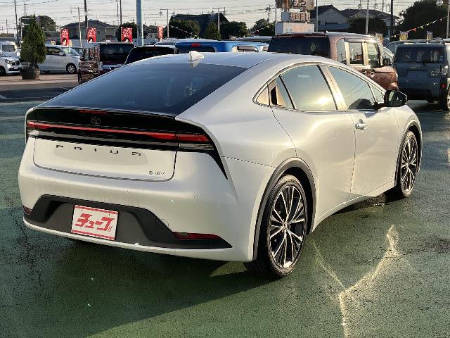 プリウス Ｇ　ディスプレイオーディオ　フルセグＴＶ　　ビルトインＥＴＣ２．０　　ＬＥＤヘッドライト　前後ドライブレコーダー　追従型クルーズコントロール　電動パーキング　トヨタセーフティセンス　左右シートヒーター（5枚目）