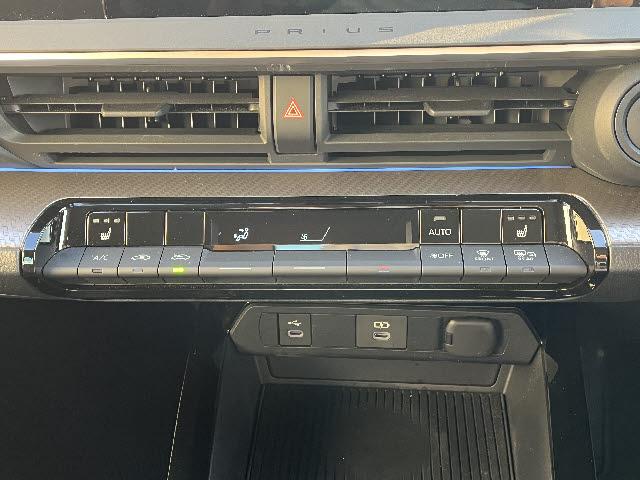 プリウス Ｇ　ディスプレイオーディオ　フルセグＴＶ　　ビルトインＥＴＣ２．０　　ＬＥＤヘッドライト　前後ドライブレコーダー　追従型クルーズコントロール　電動パーキング　トヨタセーフティセンス　左右シートヒーター（17枚目）