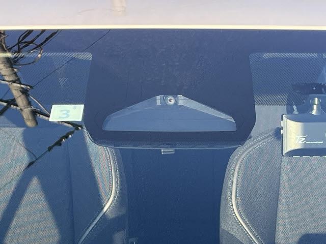 プリウス Ｇ　ディスプレイオーディオ　フルセグＴＶ　　ビルトインＥＴＣ２．０　　ＬＥＤヘッドライト　前後ドライブレコーダー　追従型クルーズコントロール　電動パーキング　トヨタセーフティセンス　左右シートヒーター（20枚目）