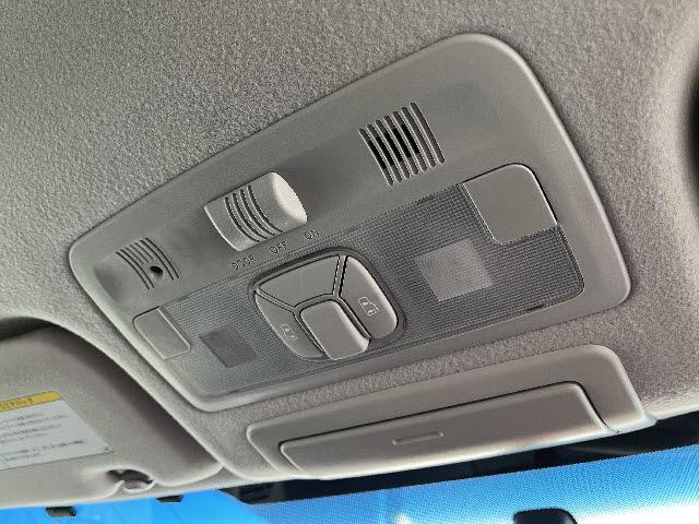 エスティマ アエラス HDDナビ フルセグTV フリップダウンモニター バックカメラ ステアリングスイッチ 両側パワースライドドア ビルトインETC キーフリー プッシュスタート(21枚目)