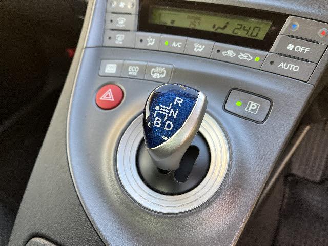 プリウスPHV S SDナビ フルセグTV ステアリングスイッチ ビルトインETC HIDライト 左右シートヒーター(16枚目)