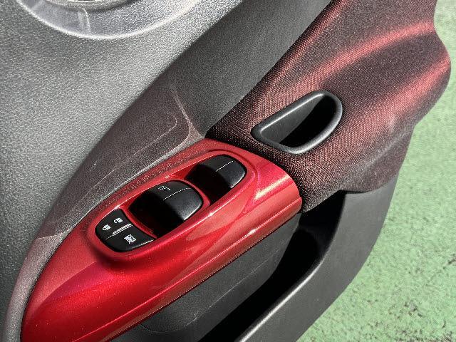 ジューク 15RX ETC 純正CDオーディオ オートライト キーレスエントリー(25枚目)