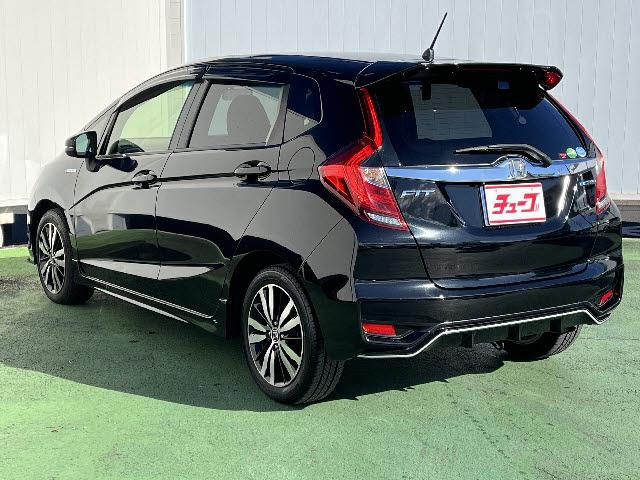 フィットハイブリッド Ｓ　ホンダセンシング　ワンオーナー　ＳＤナビ　フルセグＴＶ　ステアリングスイッチ　バックカメラ　ビルトインＥＴＣ　パドルシフト　レーダークルーズコントロール　ＬＥＤヘッドライト　ＬＥＤフォグランプ　キーフリー（6枚目）