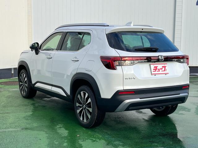 WR-V Z+ 登録済未使用車 ホンダセンシング レザーシート バックカメラ LEDヘッドライト LEDフォグライト ルーフレール アダプティブクルコン(10枚目)