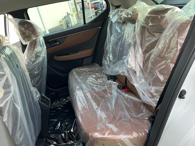 WR-V Z+ 登録済未使用車 ホンダセンシング レザーシート バックカメラ LEDヘッドライト LEDフォグライト ルーフレール アダプティブクルコン(14枚目)