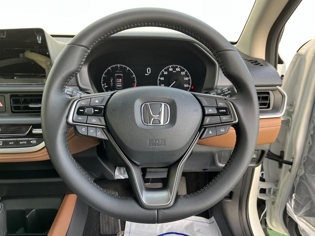 WR-V Z+ 登録済未使用車 ホンダセンシング レザーシート バックカメラ LEDヘッドライト LEDフォグライト ルーフレール アダプティブクルコン(15枚目)