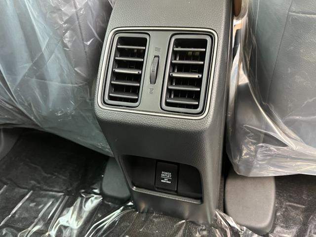 WR-V Z+ 登録済未使用車 ホンダセンシング レザーシート バックカメラ LEDヘッドライト LEDフォグライト ルーフレール アダプティブクルコン(23枚目)