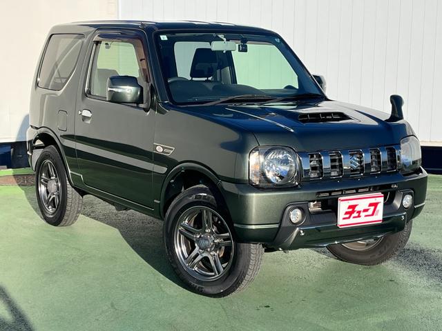 ジムニー ランドベンチャー　純正ナビ　フルセグ　ＢＴオーディオ　前後ドライブレコーダー　キーレスエントリー　左右シートヒーター　ヒータードアミラー　合皮レザーシート　４ＷＤ　ターボ　ワンオーナー車　特別仕様車（2枚目）
