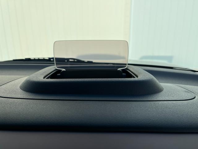 スペーシアカスタム ハイブリッドＸＳ　スズキセーフティーサポート　デュアルセンサーブレーキサポートＩＩ　ＬＥＤヘッドライト　ＬＥＤフォグランプ　ハーフレザーシート　ＨＵＤ　左右シートヒーター　ハンドルヒーター　両側パワースライドドア（4枚目）