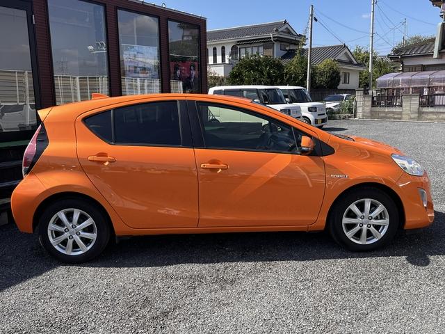 アクア Ｓ　純正ＳＤナビ・フルセグＴＶ・Ｂｌｕｅｔｏｏｔｈ・バックカメラ・ビルトインＥＴＣ２．０・キーフリー・ステアリングリモコン・オートライト・オートエアコン・純正ドライブレコーダー・シートヒーター（33枚目）