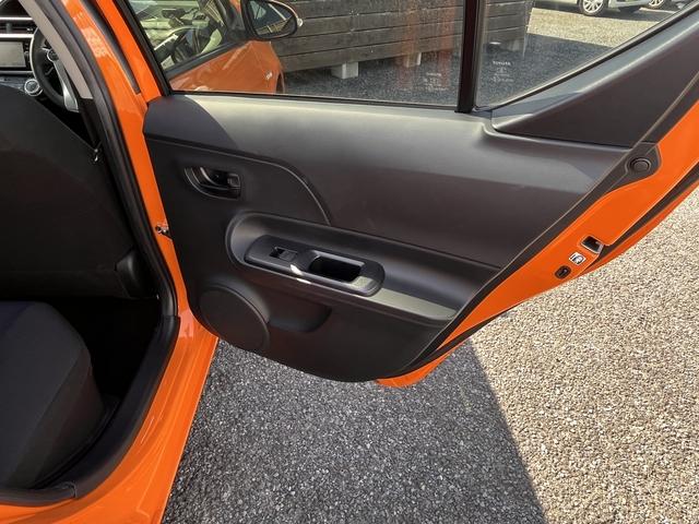 アクア Ｓ　純正ＳＤナビ・フルセグＴＶ・Ｂｌｕｅｔｏｏｔｈ・バックカメラ・ビルトインＥＴＣ２．０・キーフリー・ステアリングリモコン・オートライト・オートエアコン・純正ドライブレコーダー・シートヒーター（39枚目）