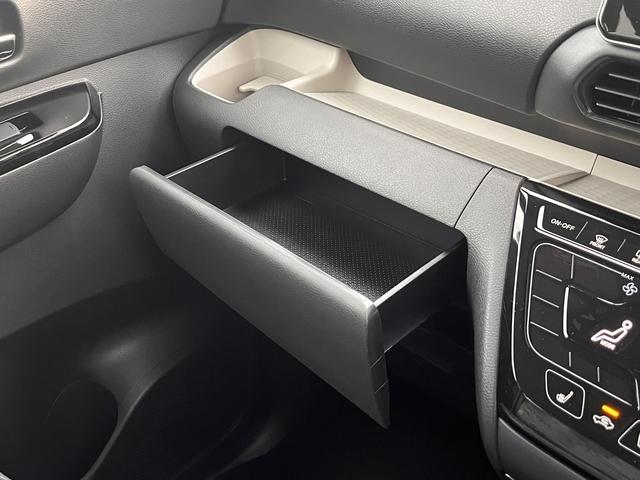 デリカミニ T プレミアム リミテッドエディション 登録済未使用車・ターボ・9型ディスプレイオーディオ・全方位モニター・両側パワースライドドア・eアシスト・MIパイロット・シートヒーター・LEDヘッドライト・電動パーキング・オートホールド(27枚目)