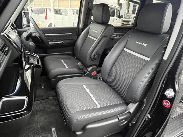 ステップワゴン モデューロＸ　ホンダセンシング　モデューロＸ＿ホンダセンシング＿９インチＳＤナビ＿フルセグＴＶ＿バックモニター＿ＥＴＣ＿両側パワースライドドア＿アダプティブクルーズコントロール＿ドライブレコーダー＿ＬＥＤヘッドライト＿オートハイ（14枚目）