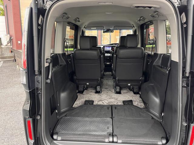 ステップワゴン モデューロＸ　ホンダセンシング　モデューロＸ＿ホンダセンシング＿９インチＳＤナビ＿フルセグＴＶ＿バックモニター＿ＥＴＣ＿両側パワースライドドア＿アダプティブクルーズコントロール＿ドライブレコーダー＿ＬＥＤヘッドライト＿オートハイ（18枚目）