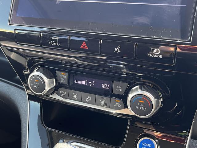 セレナ e-パワー ハイウェイスターV eパワーハイウェイスターV_ワンオーナー車_10インチSDナビ_フルセグTV_アラウンドビューモニターフリップダウンモニター_ハンズフリー左右オートスライドドア_(17枚目)