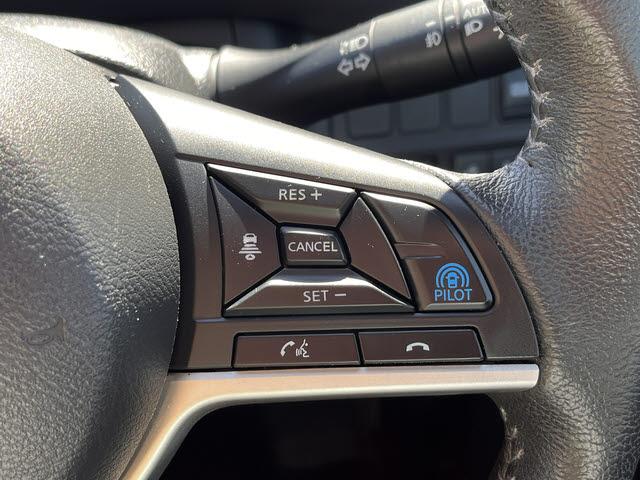 セレナ e-パワー ハイウェイスターV eパワーハイウェイスターV_ワンオーナー車_10インチSDナビ_フルセグTV_アラウンドビューモニターフリップダウンモニター_ハンズフリー左右オートスライドドア_(21枚目)