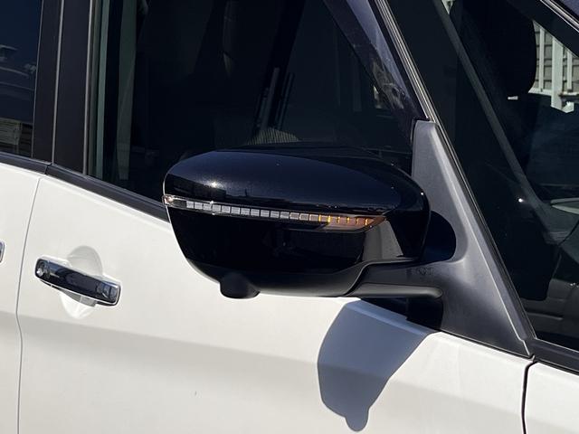 セレナ e-パワー ハイウェイスターV eパワーハイウェイスターV_ワンオーナー車_10インチSDナビ_フルセグTV_アラウンドビューモニターフリップダウンモニター_ハンズフリー左右オートスライドドア_(25枚目)